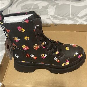 Lux designer Floral Combat Boots Sz 6.5